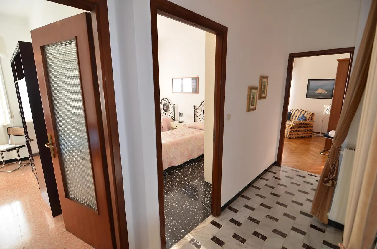 Glicine Apartment Levanto 0*,  Italy