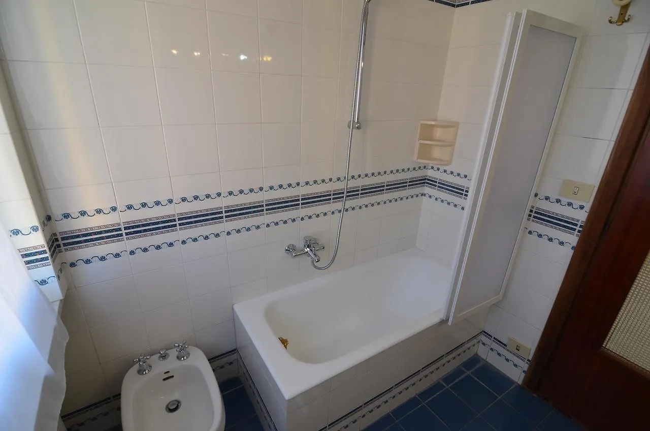 Glicine Apartment Levanto